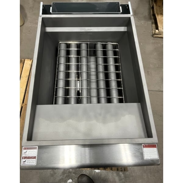 Scratch and Dent Avantco F5-ES-P 65-70 lb. Liquid Propane Stainless Steel Floor Fryer - 100,000 BTU