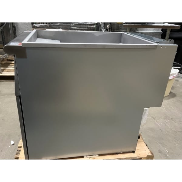Scratch and Dent Avantco F5-ES-P 65-70 lb. Liquid Propane Stainless Steel Floor Fryer - 100,000 BTU