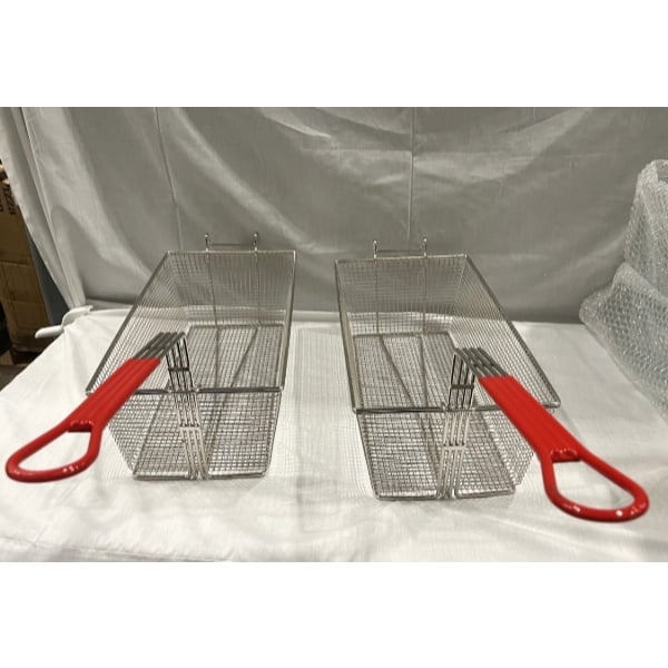 Scratch and Dent Avantco F5-ES-P 65-70 lb. Liquid Propane Stainless Steel Floor Fryer - 100,000 BTU