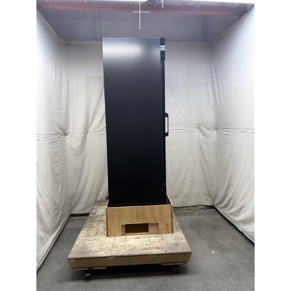 Scratch and Dent Avantco GDC-12F-HC 27" Black Swing Glass Door Merchandiser Freezer with LED Lighting