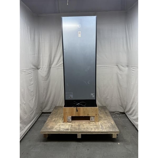 Scratch and Dent Avantco GDC-12F-HC 27" Black Swing Glass Door Merchandiser Freezer with LED Lighting