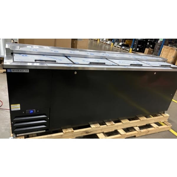 Scratch and Dent Beverage-Air DW94HC-B 95" Black Deep Well Bottle Cooler