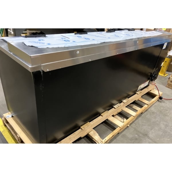 Scratch and Dent Beverage-Air DW94HC-B 95" Black Deep Well Bottle Cooler
