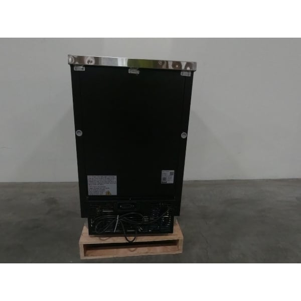 Scratch and Dent Avantco UBB-1-HC 23" Black Counter Height Solid Door Back Bar Refrigerator