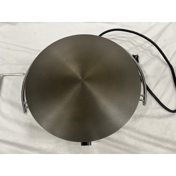 Scratch and Dent Waring WSC165BX 16" Round Crepe Maker - 208/240V, 2170/2880W