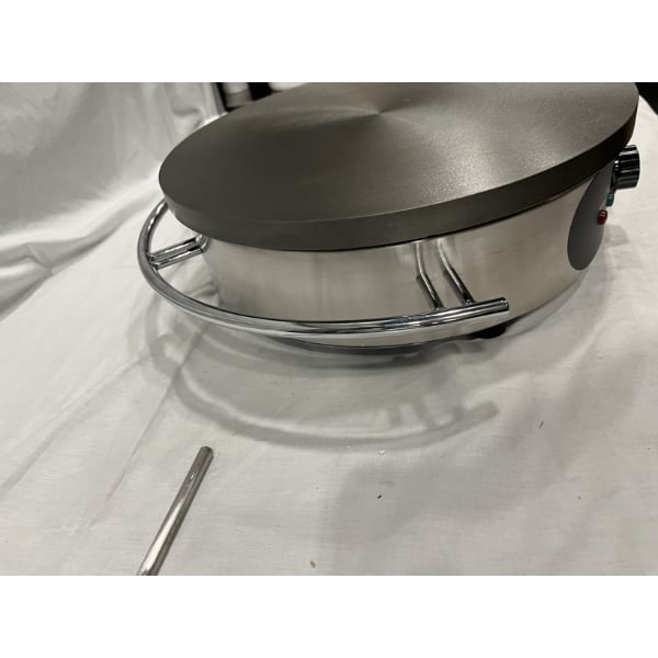 Scratch and Dent Waring WSC165BX 16" Round Crepe Maker - 208/240V, 2170/2880W