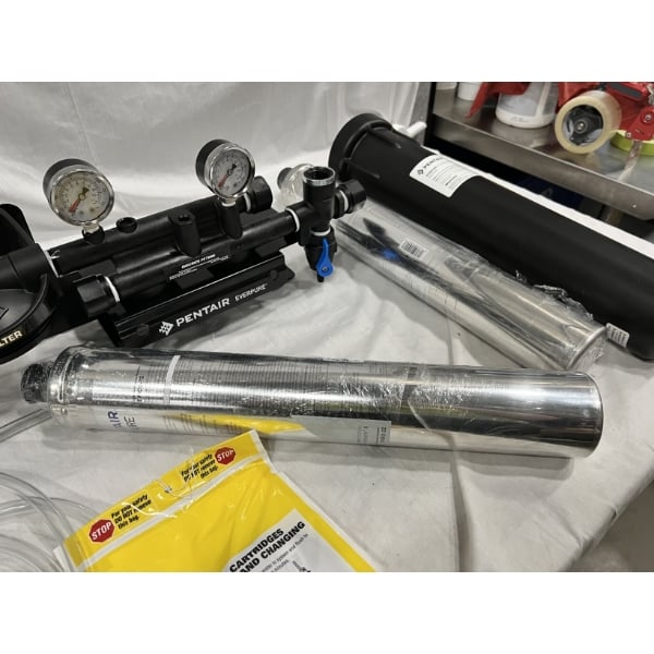 Scratch and Dent Everpure EV9324-22 Insurice Twin PF-i20002 Water Filtration System with Pre-Filter - .5 Micron and 3.34 GPM