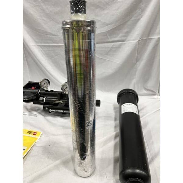 Scratch and Dent Everpure EV9324-22 Insurice Twin PF-i20002 Water Filtration System with Pre-Filter - .5 Micron and 3.34 GPM