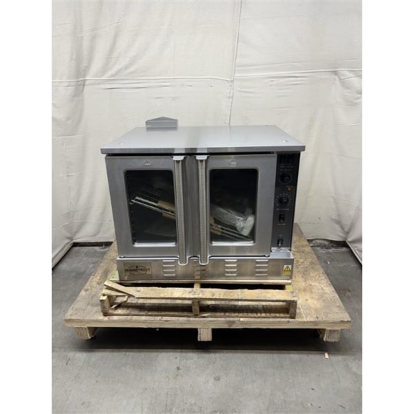 Scratch and Dent MainStreet Equipment CG1-N Single Deck Full Size Natural Gas Convection Oven with Legs - 54,000 BTU