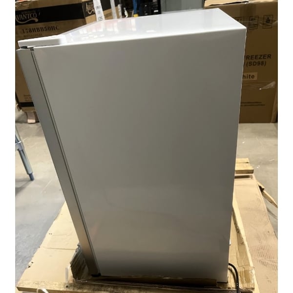 Scratch and Dent Avantco CFM3 White Customizable Countertop Display Freezer with Swing Door