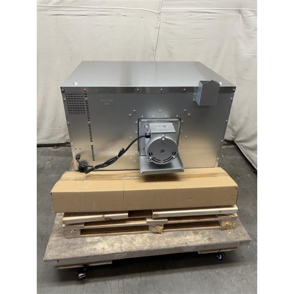 Scratch and Dent MainStreet Equipment EC2-C Double Deck Electric Full Size Convection Oven with Legs - 208V, 3 / 1 Phase, 11 kW