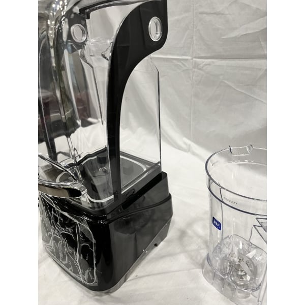 Scratch and Dent AvaMix Apex HBX2000 64 oz. 3 1/2 hp Programmable Commercial Blender with Touchpad and Sound Enclosure - 120V