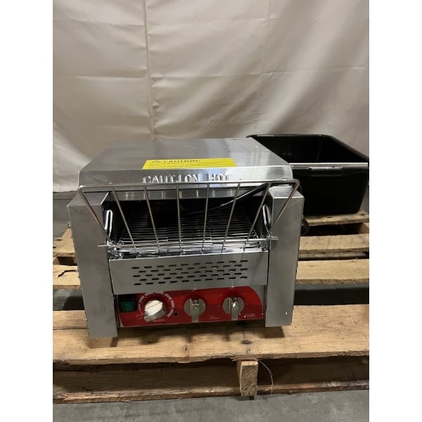Scratch and Dent Avantco T3300B Commercial 10" Wide Conveyor Toaster with 3" Opening - 208V, 3300W, 800 Slices per Hour