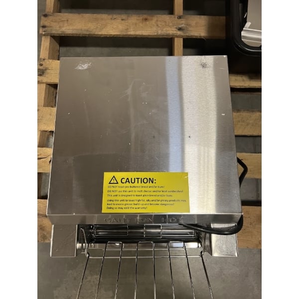 Scratch and Dent Avantco T3300B Commercial 10" Wide Conveyor Toaster with 3" Opening - 208V, 3300W, 800 Slices per Hour