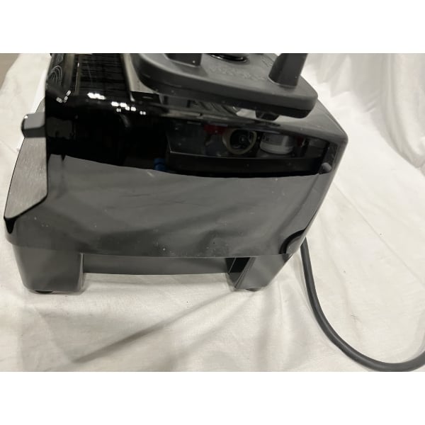 Scratch and Dent Vitamix 62828 Drink Machine 2-Speed 2.3 hp Blender with Toggle Controls and 64 oz. Container - 120V