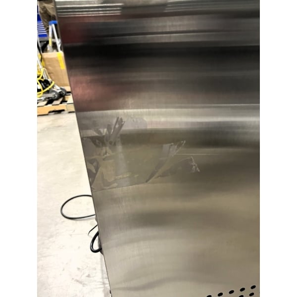 Scratch and Dent Avantco SS-UC-27R-HC 27" Undercounter Refrigerator
