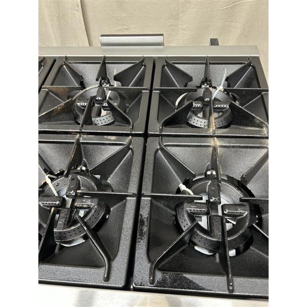 Scratch and Dent MainStreet Equipment E60-N Natural Gas 10 Burner 60" Range with 2 Standard Ovens - 360,000 BTU