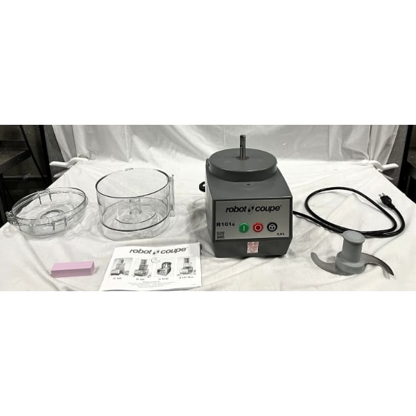 Scratch and Dent Robot Coupe R101BCLR 2.5 Qt. / 2.4 Liter Clear Batch Bowl Food Processor - 3/4 hp