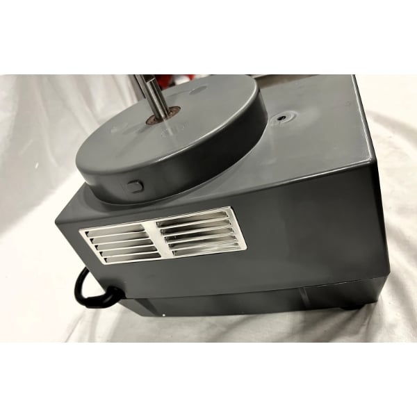 Scratch and Dent Robot Coupe R101BCLR 2.5 Qt. / 2.4 Liter Clear Batch Bowl Food Processor - 3/4 hp