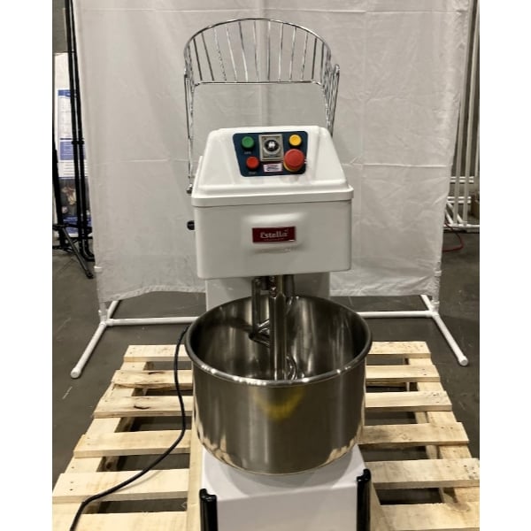 Scratch and Dent Estella SM20 20 Qt. / 28 lb. Two-Speed Spiral Dough Mixer - 120V, 2 hp