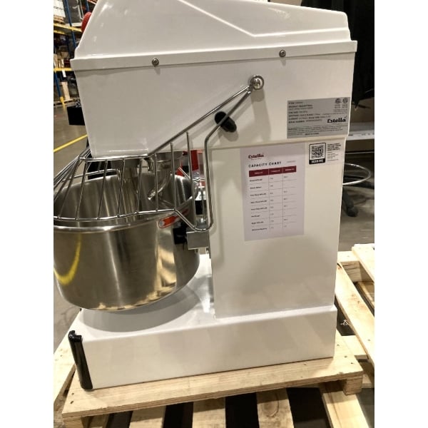 Scratch and Dent Estella SM20 20 Qt. / 28 lb. Two-Speed Spiral Dough Mixer - 120V, 2 hp