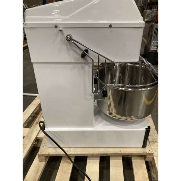 Scratch and Dent Estella SM20 20 Qt. / 28 lb. Two-Speed Spiral Dough Mixer - 120V, 2 hp