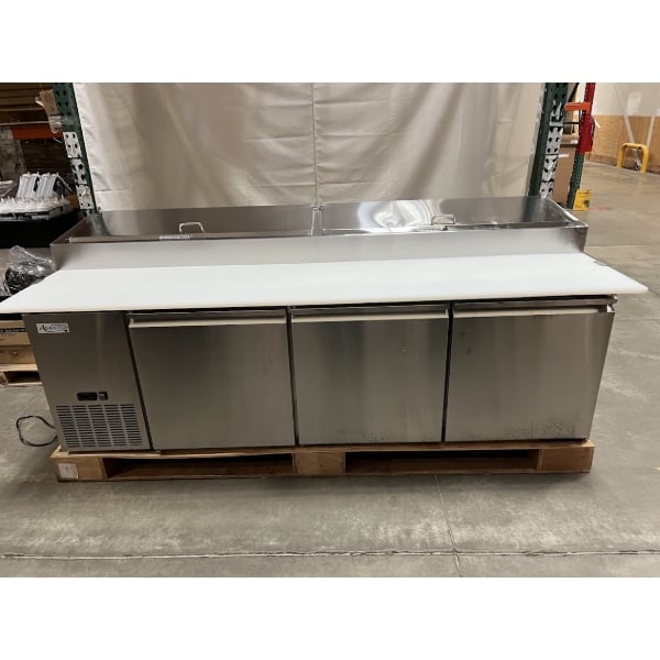 Scratch and Dent Avantco SSPPT-3 94" 3 Door Refrigerated Pizza Prep Table