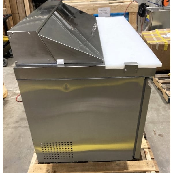Scratch and Dent Avantco SS-PT-48-HC 46 3/4" 2 Door Stainless Steel Refrigerated Sandwich Prep Table