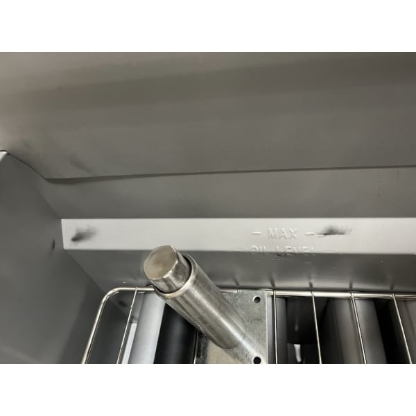 Scratch and Dent Avantco FF100 Liquid Propane 70-100 lb. Stainless Steel Tube Floor Fryer - 150,000 BTU