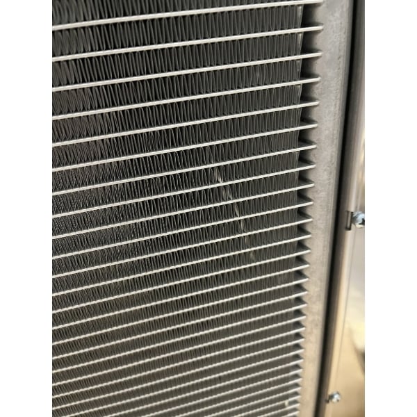 Scratch and Dent Avantco Ice MC-H-530-A 30" Air-Cooled Modular Half Cube Ice Machine - 500 lb., 115V