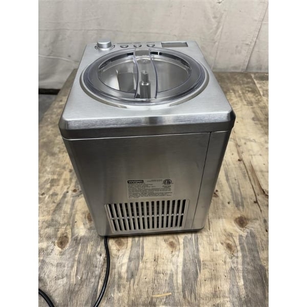 Scratch and Dent Waring WCIC25 2.5 Qt. Compressor Ice Cream Maker - 120V, 180W