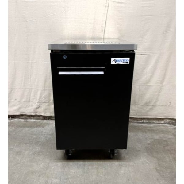 Scratch and Dent Avantco UDD-1-HC Double Tap Kegerator Beer Dispenser - Black, (1) 1/2 Keg Capacity
