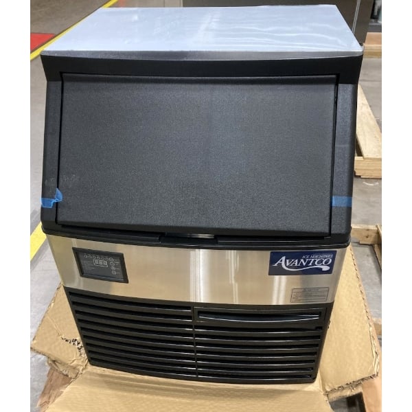 Scratch and Dent Avantco Ice UC-H-280-A 26" Air-Cooled Undercounter Half Cube Ice Machine with 80 lb. Storage Bin - 299 lb., 115V
