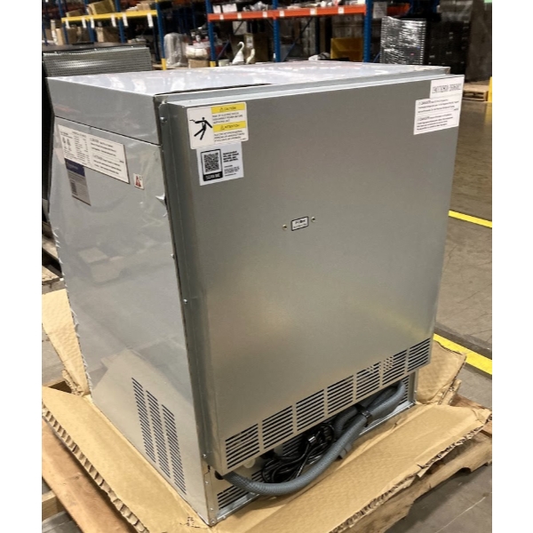 Scratch and Dent Avantco Ice UC-H-280-A 26" Air-Cooled Undercounter Half Cube Ice Machine with 80 lb. Storage Bin - 299 lb., 115V