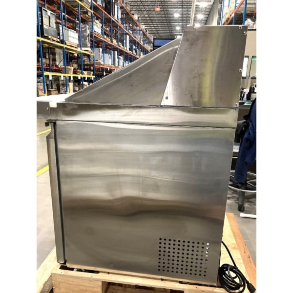 Scratch and Dent Avantco SS-PT-27M-HC 27" 1 Door Mega Top Stainless Steel Refrigerated Sandwich Prep Table