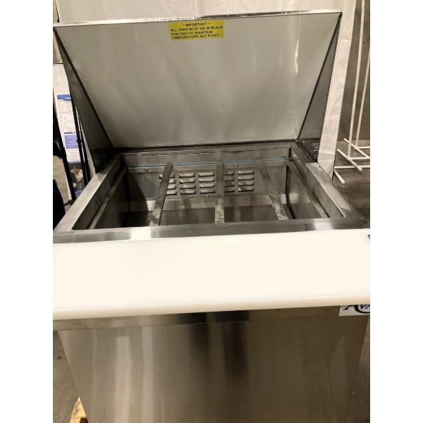 Scratch and Dent Avantco SS-PT-27M-HC 27" 1 Door Mega Top Stainless Steel Refrigerated Sandwich Prep Table