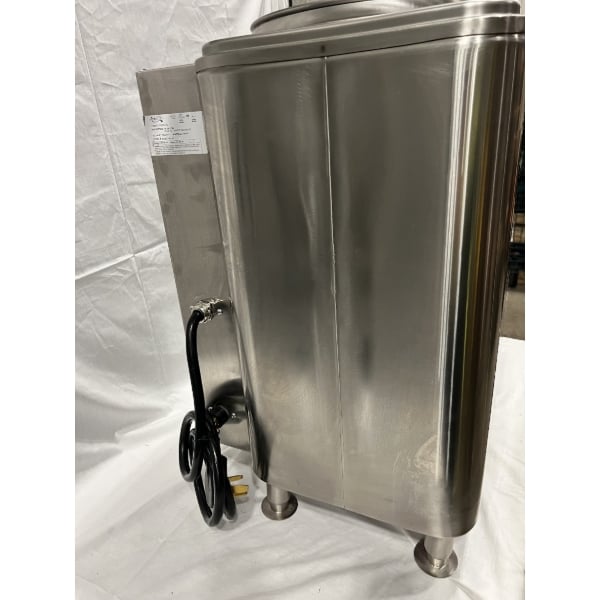 Scratch and Dent Avantco HWD15D 15 Gallon Bulk Hot Water Dispenser - 208/240V, 7,000W