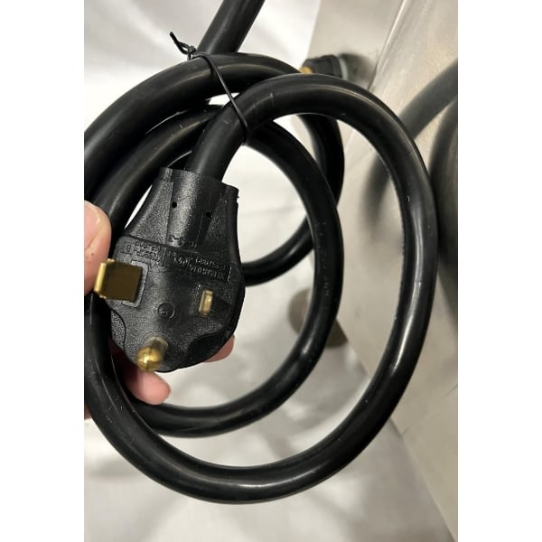 Scratch and Dent Avantco HWD15D 15 Gallon Bulk Hot Water Dispenser - 208/240V, 7,000W