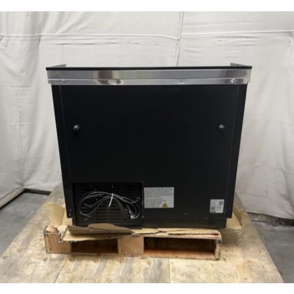 Scratch and Dent Avantco GF36-HC 36" Black Glass Froster / Plate Chiller - 115V