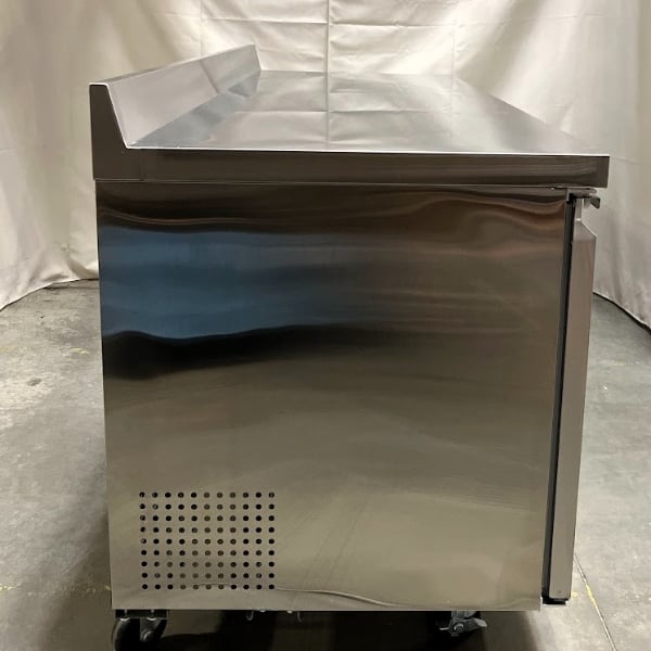 Scratch and Dent Avantco SS-WT-72R-HC 72" Three Door Worktop Refrigerator with 3 1/2" Backsplash