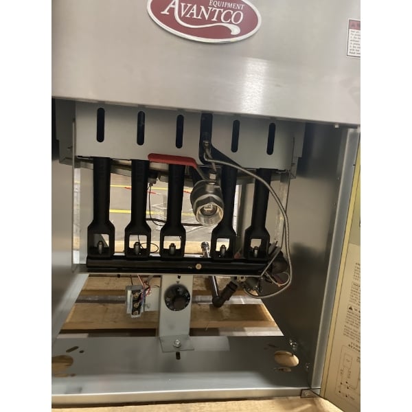 Scratch and Dent Avantco F5-ES-P 65-70 lb. Liquid Propane Stainless Steel Floor Fryer - 100,000 BTU