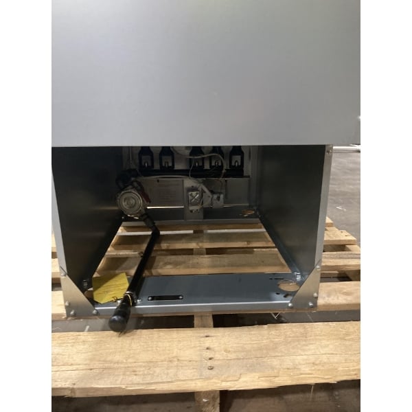 Scratch and Dent Avantco F5-ES-P 65-70 lb. Liquid Propane Stainless Steel Floor Fryer - 100,000 BTU