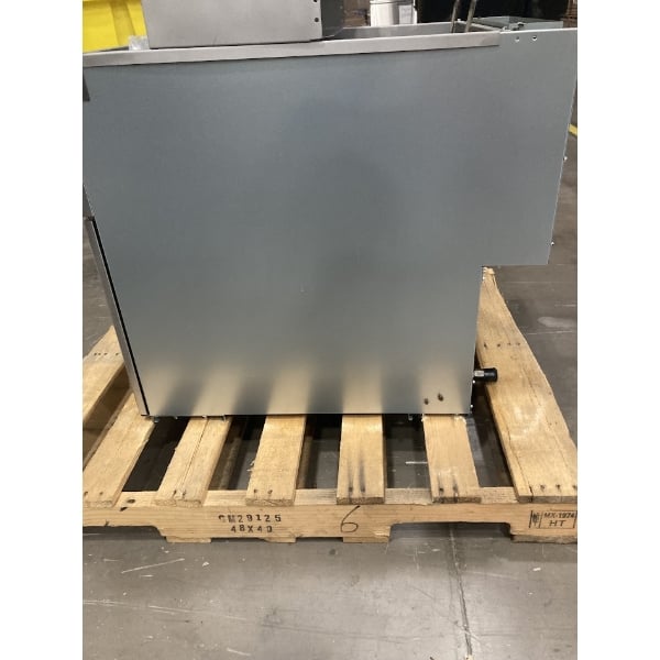 Scratch and Dent Avantco F5-ES-P 65-70 lb. Liquid Propane Stainless Steel Floor Fryer - 100,000 BTU
