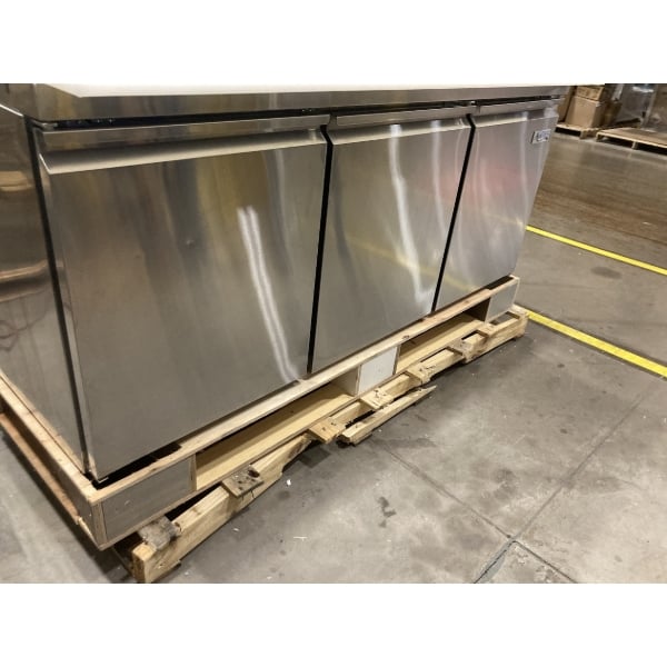Scratch and Dent Avantco SS-PT-71-12-C 70" 3 Door Stainless Steel Refrigerated Sandwich Prep Table with Workstation and Extra Deep Cutting Board