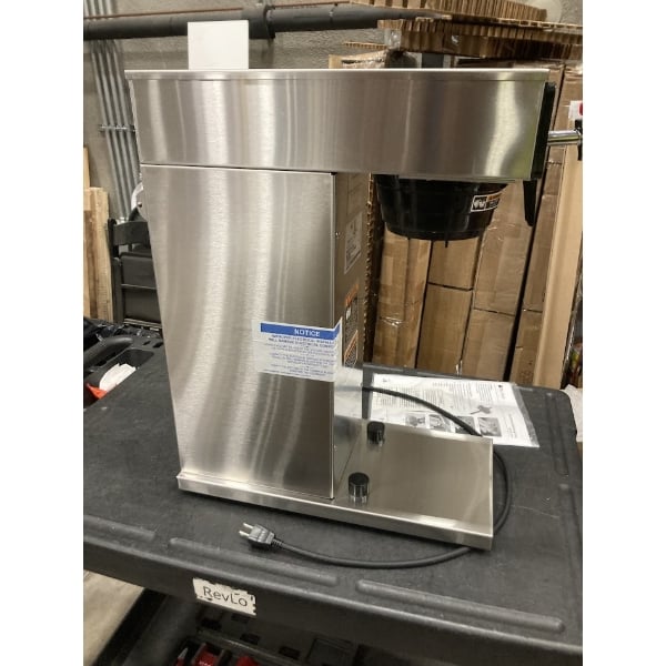 Scratch and Dent Bunn 38700.0010 Axiom DV-APS Airpot Coffee Brewer - 120V/208-240V, 1,500-3,550W