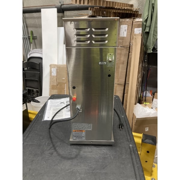 Scratch and Dent Bunn 38700.0010 Axiom DV-APS Airpot Coffee Brewer - 120V/208-240V, 1,500-3,550W