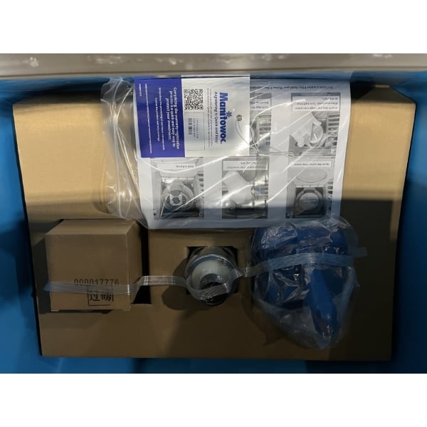 Scratch and Dent Manitowoc UYP0140A-161B NEO 26" Air-Cooled Undercounter Half Dice Cube Ice Machine with 90 lb. Storage Bin - 150 lb., 115V