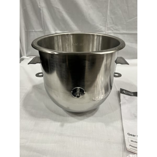 Scratch and Dent Avantco MX10H 10 Qt. Planetary Stand Mixer with Guard & Standard Accessories - 120V, 3/4 hp