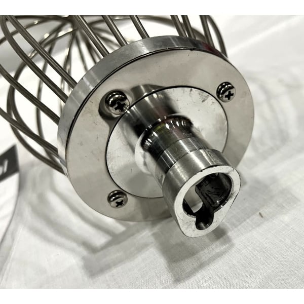 Scratch and Dent Avantco MX10H 10 Qt. Planetary Stand Mixer with Guard & Standard Accessories - 120V, 3/4 hp