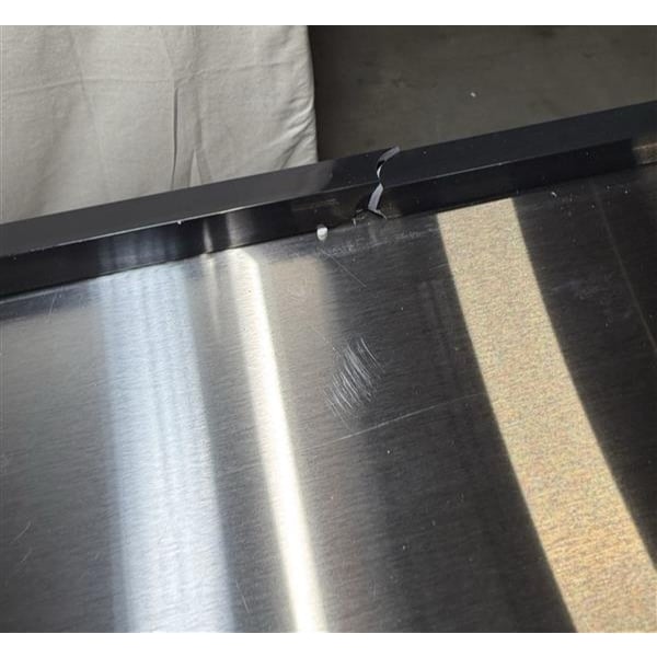 Scratch and Dent Avantco HBB-80-HC 80" Black Horizontal Bottle Cooler